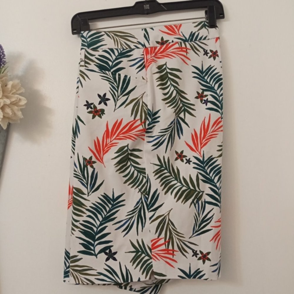 Terra & Sky Tropical Shorts 3X (24-26) - Picture 2 of 6